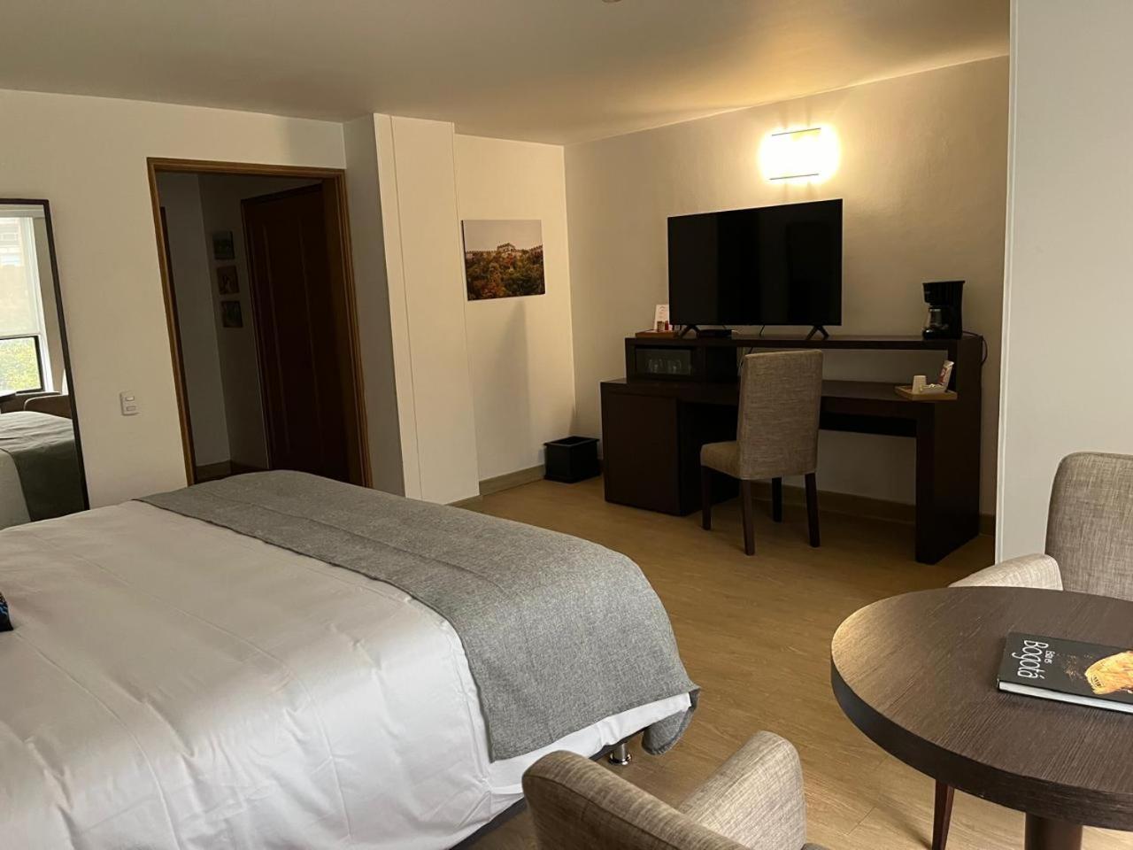 Hotel Parque 97 Suites Bogotá Kültér fotó